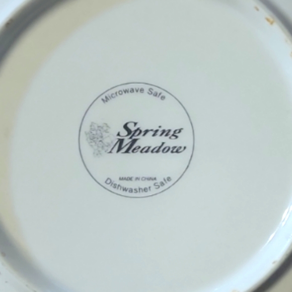 1 Vtg Salad Dessert Plate Spring Meadow by CHINA (MADE IN CHINA) Flowers - Picture 3 of 3